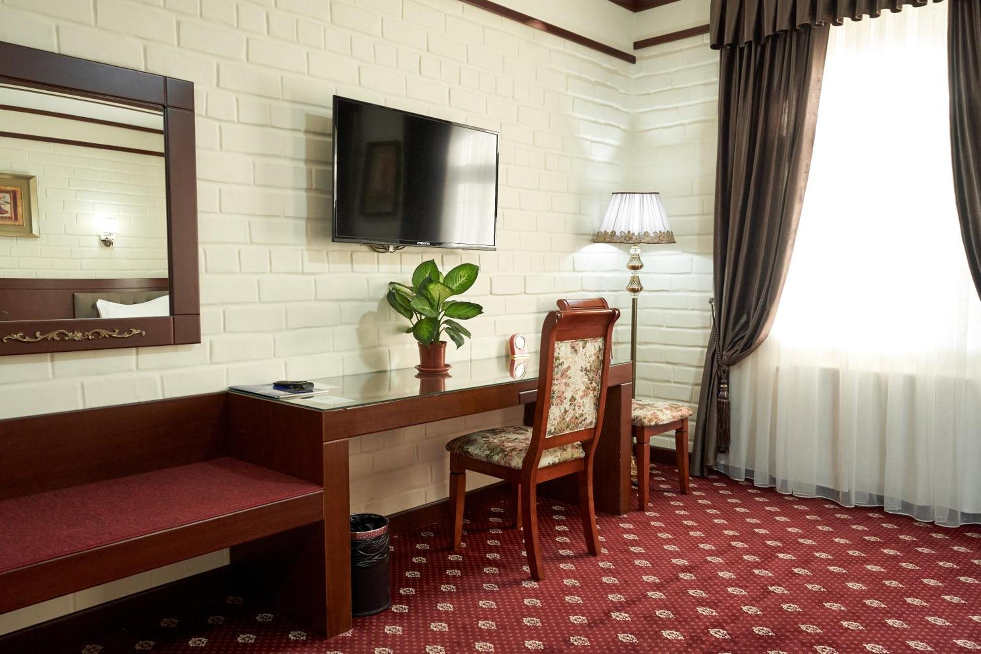Rakat Plaza Hotel Tashkent Bagian luar foto