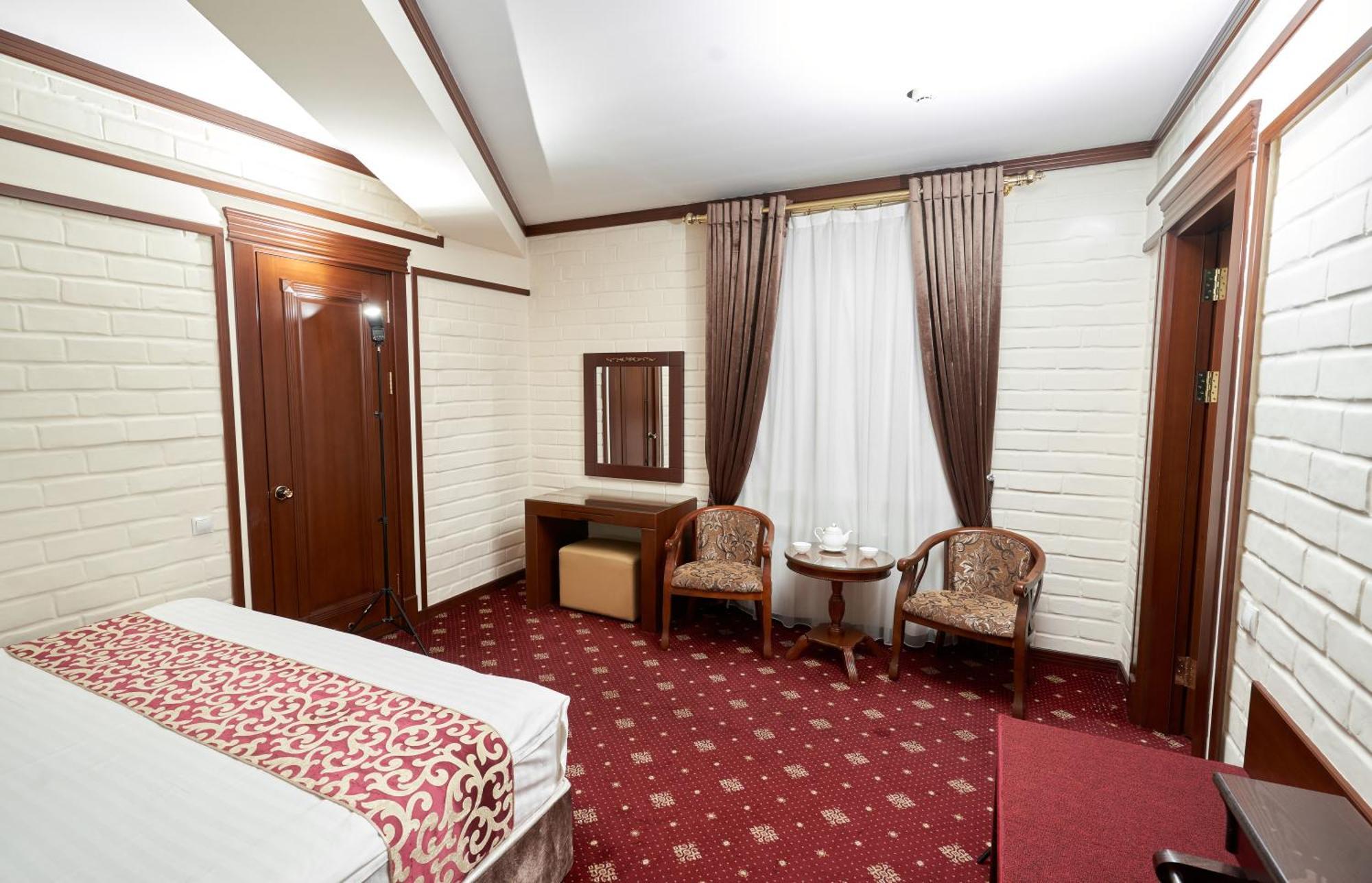 Rakat Plaza Hotel Tashkent Bagian luar foto