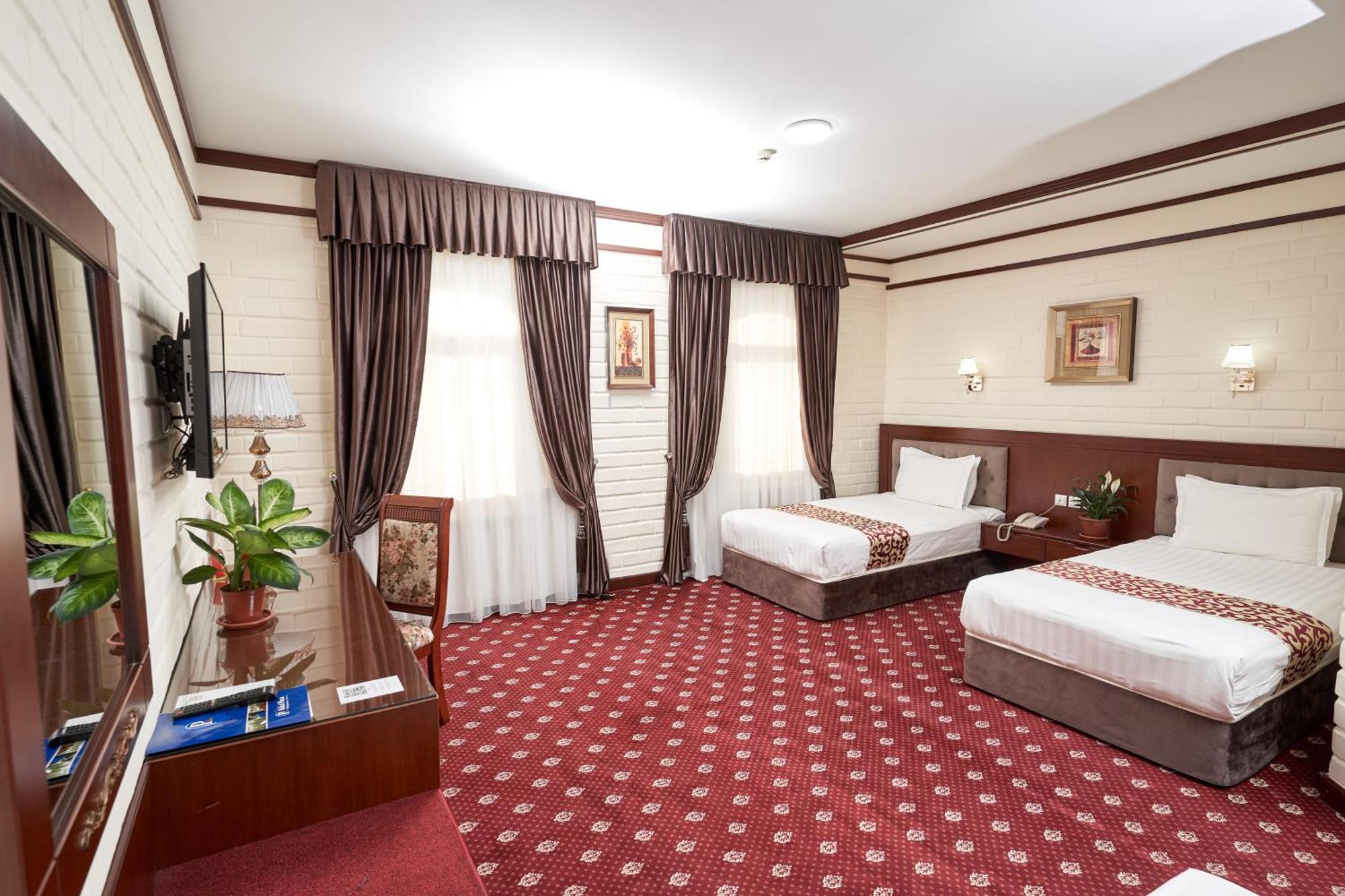 Rakat Plaza Hotel Tashkent Bagian luar foto