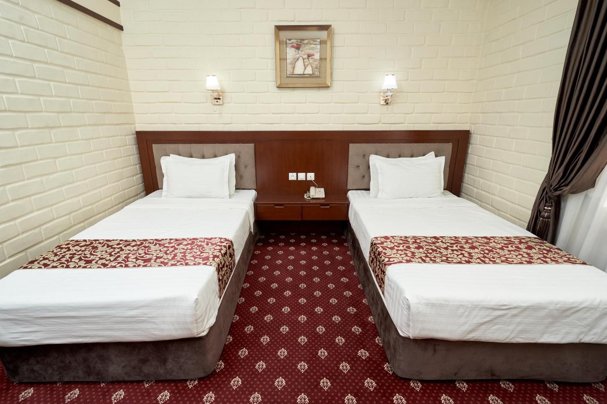 Rakat Plaza Hotel Tashkent Bagian luar foto
