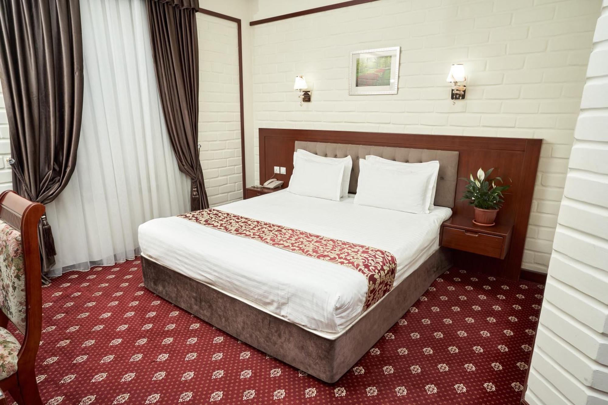 Rakat Plaza Hotel Tashkent Bagian luar foto