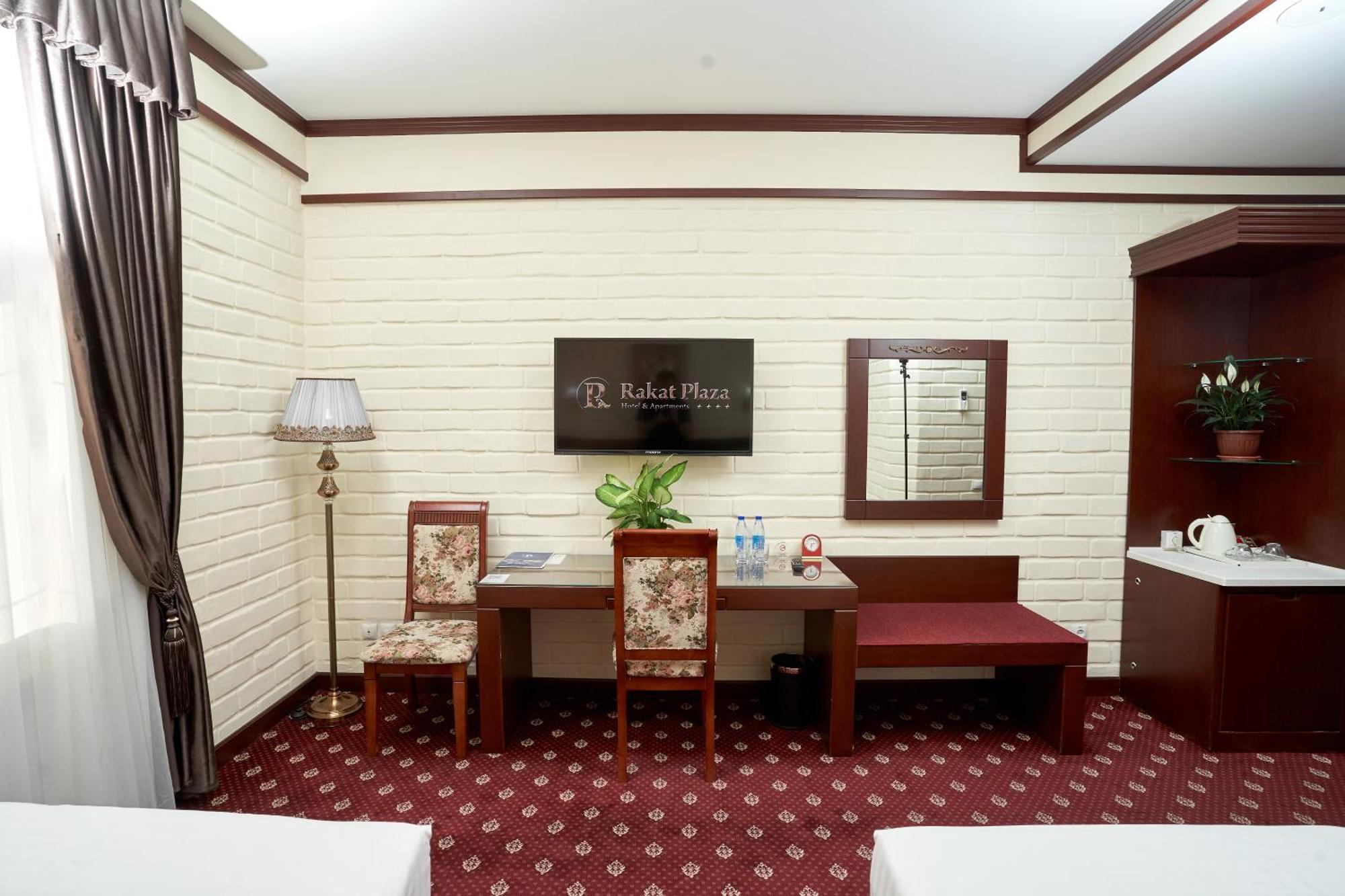 Rakat Plaza Hotel Tashkent Bagian luar foto