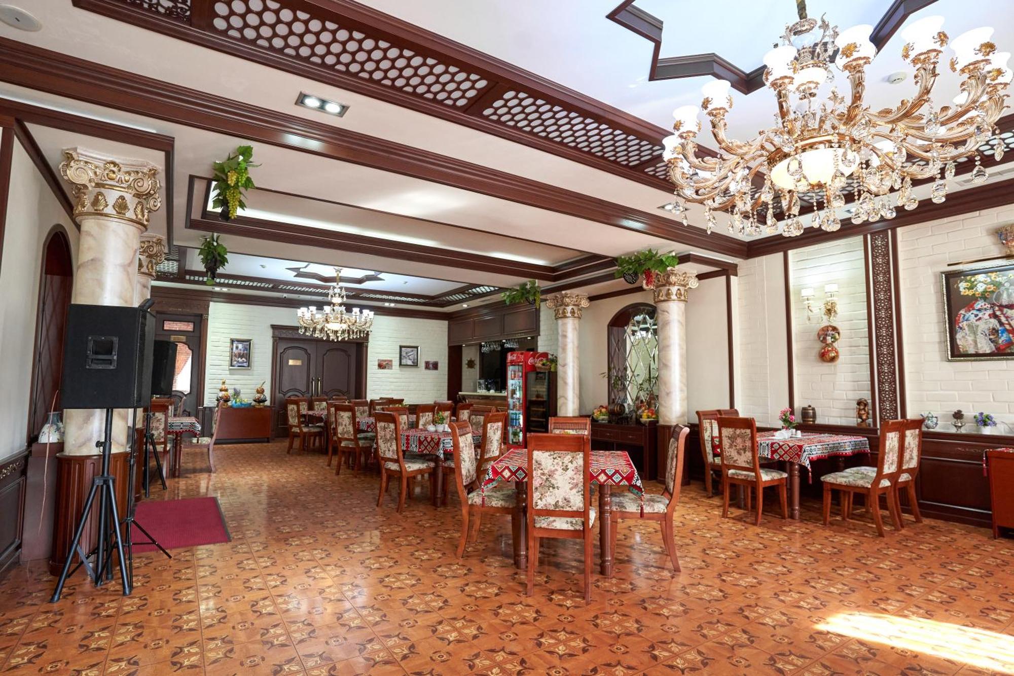 Rakat Plaza Hotel Tashkent Bagian luar foto
