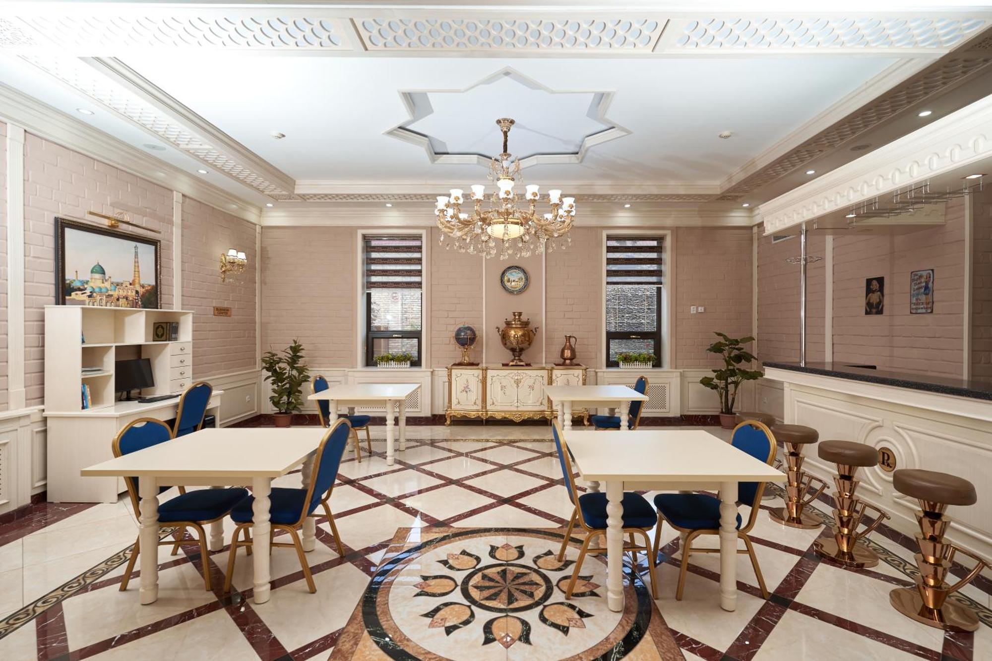 Rakat Plaza Hotel Tashkent Bagian luar foto